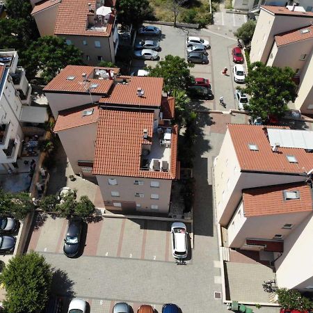 Golden View - Moderan Apartman Новаля Екстериор снимка